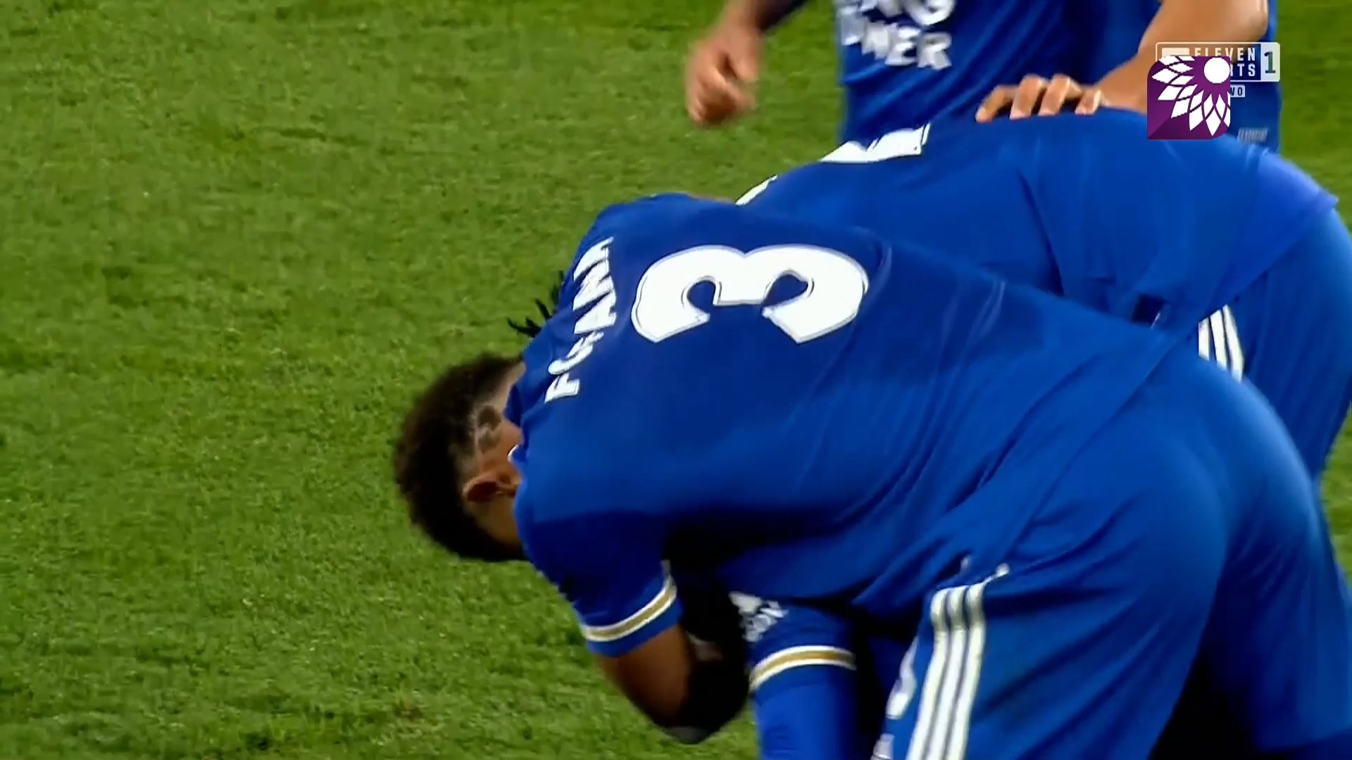 شاهد الهدف الثالث ( 3-1 ) لصالح ليستر سيتي في شباك مانشستر يونايتد