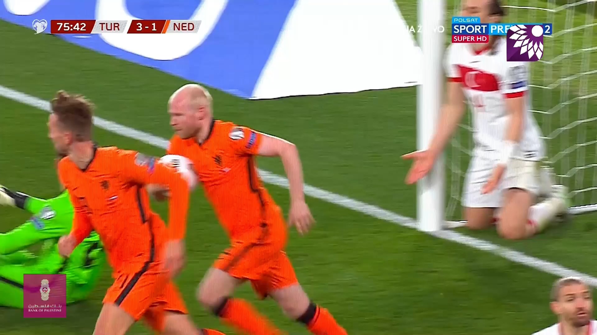 شاهد الهدف الثاني ( 3-2 ) لصالح هولندا في شباك تركيا