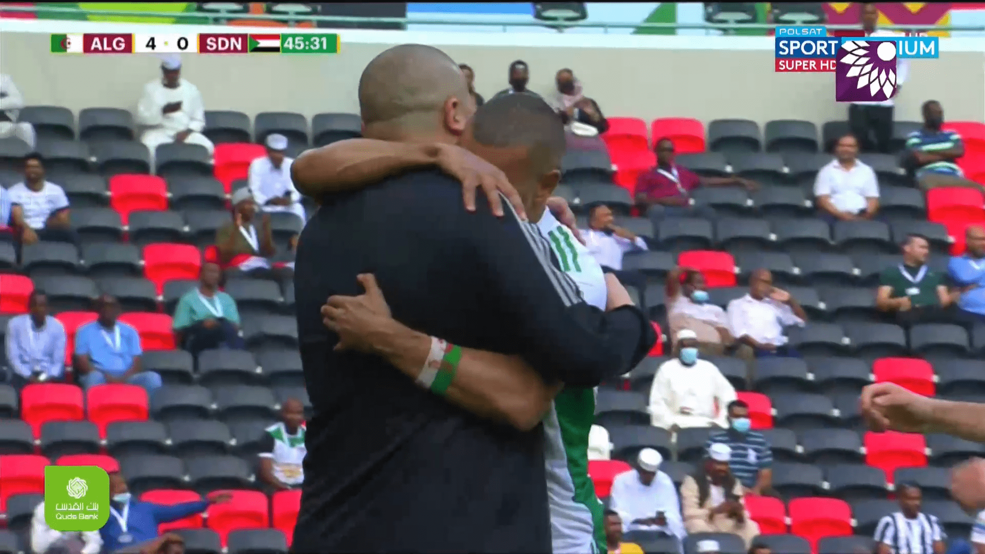 شاهد الهدف الرابع (4 – 0) لصالح الجزائر في شباك السودان