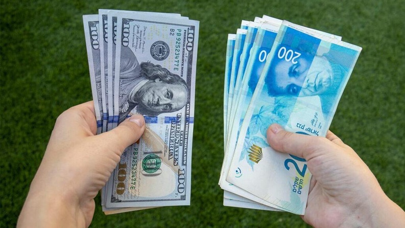 أسعار صرف العملات مقابل الشيكل اليوم الجمعة