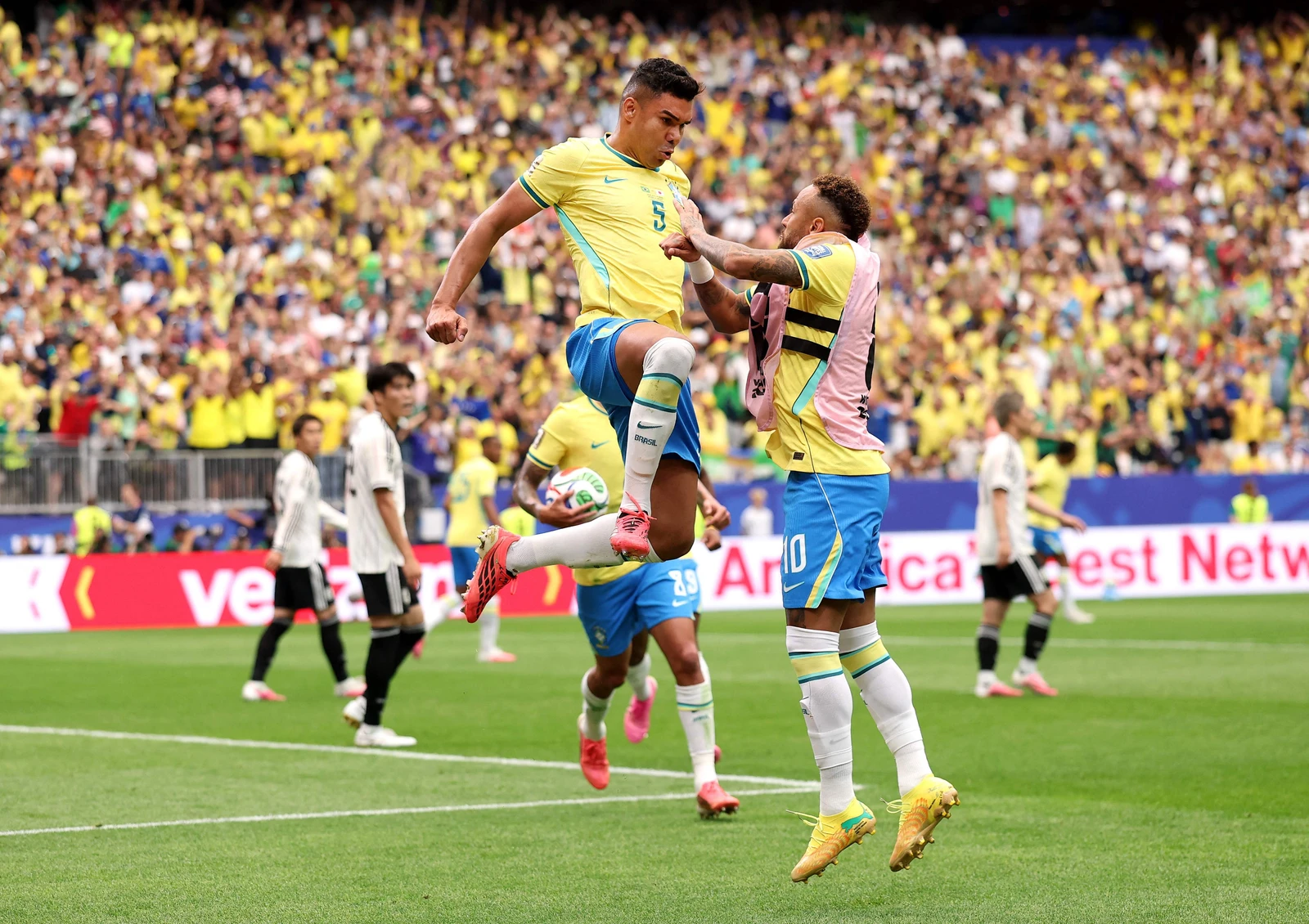 البرازيل تحقق عودة قوية وتأهلت إلى دور الـ16
