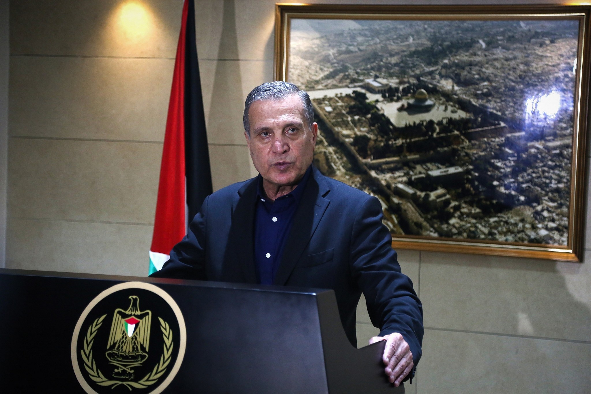 أبو ردينة: حل مشاكل المنطقة بأسرها مرتبط بحل قضية فلسطين الأمر الذي ينهي الحروب ويمنع الفوضى