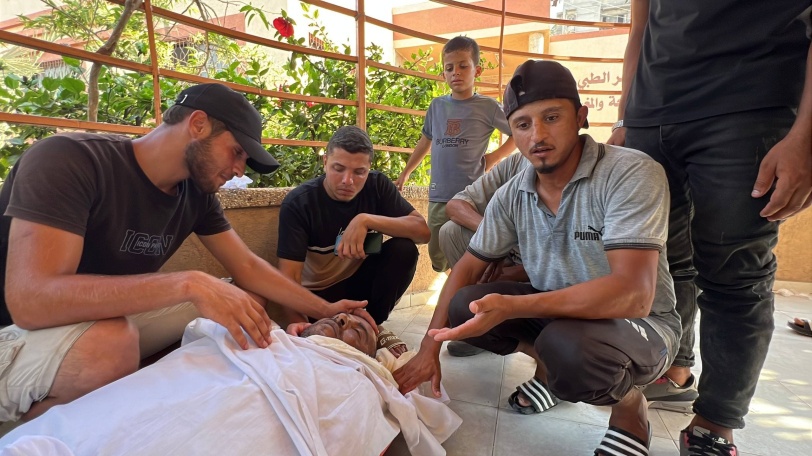 قصف مدفعي عنيف ونسف منازل شرق غزة