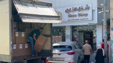 الخليل تصدّر أول شحنة أحذية فلسطينية إلى "أمازون" الأمريكية