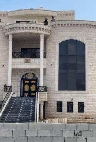 الاحتلال يستولي على منزل خلال اقتحام قرية المغير